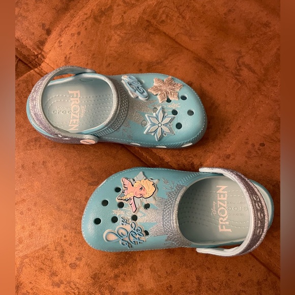 Kids Crocs Clogs, 11C, Let it go limited edition - Picture 6 of 8